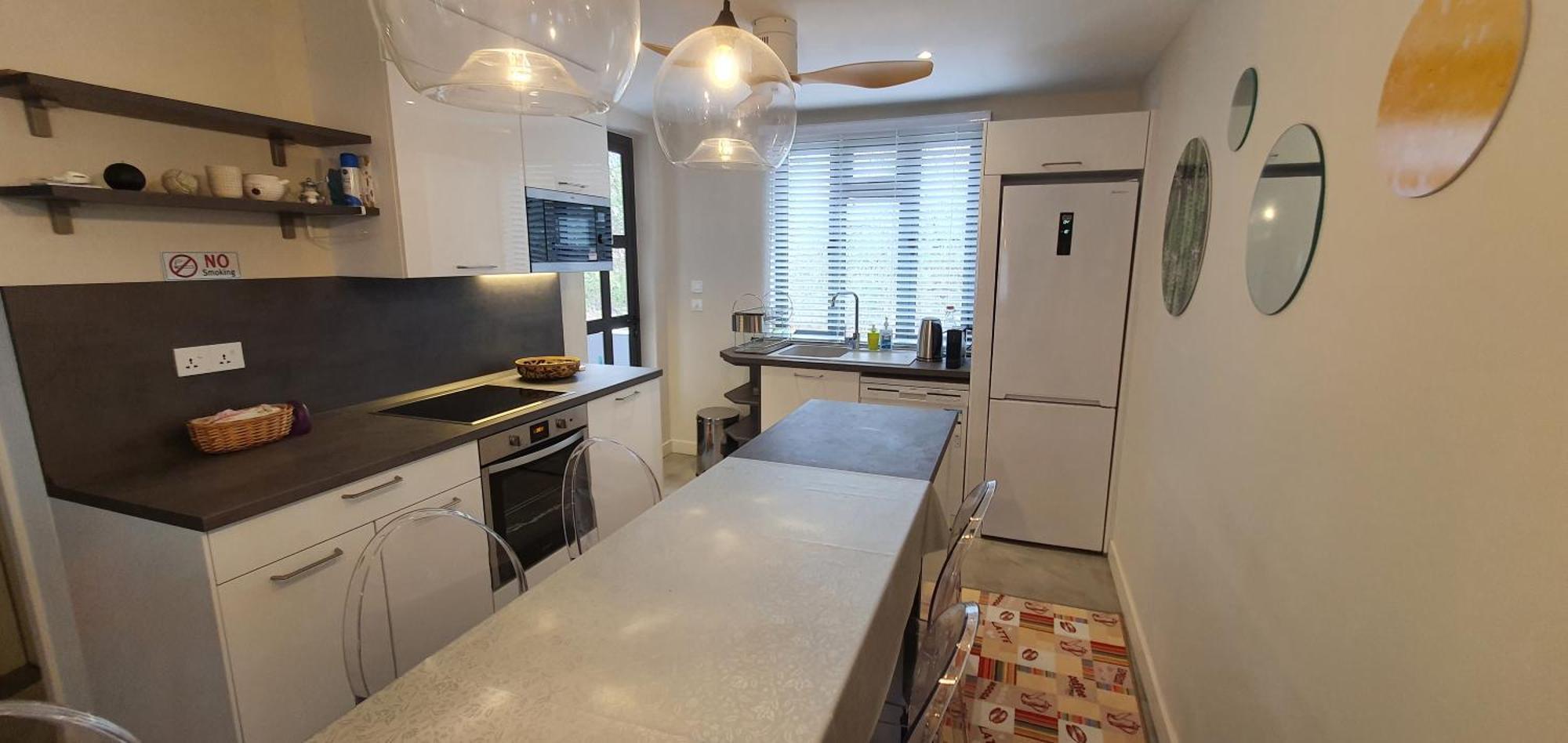 Les Cerisiers - Exclusive Beach Residence - 3 Bedroom Modern Apartment, Flic En Flac Bagian luar foto